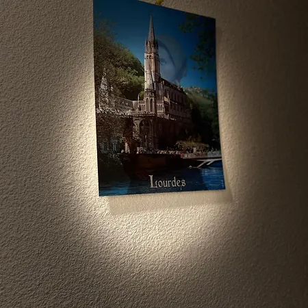 Havre De Paix Climatise Parking T1 Lourdes